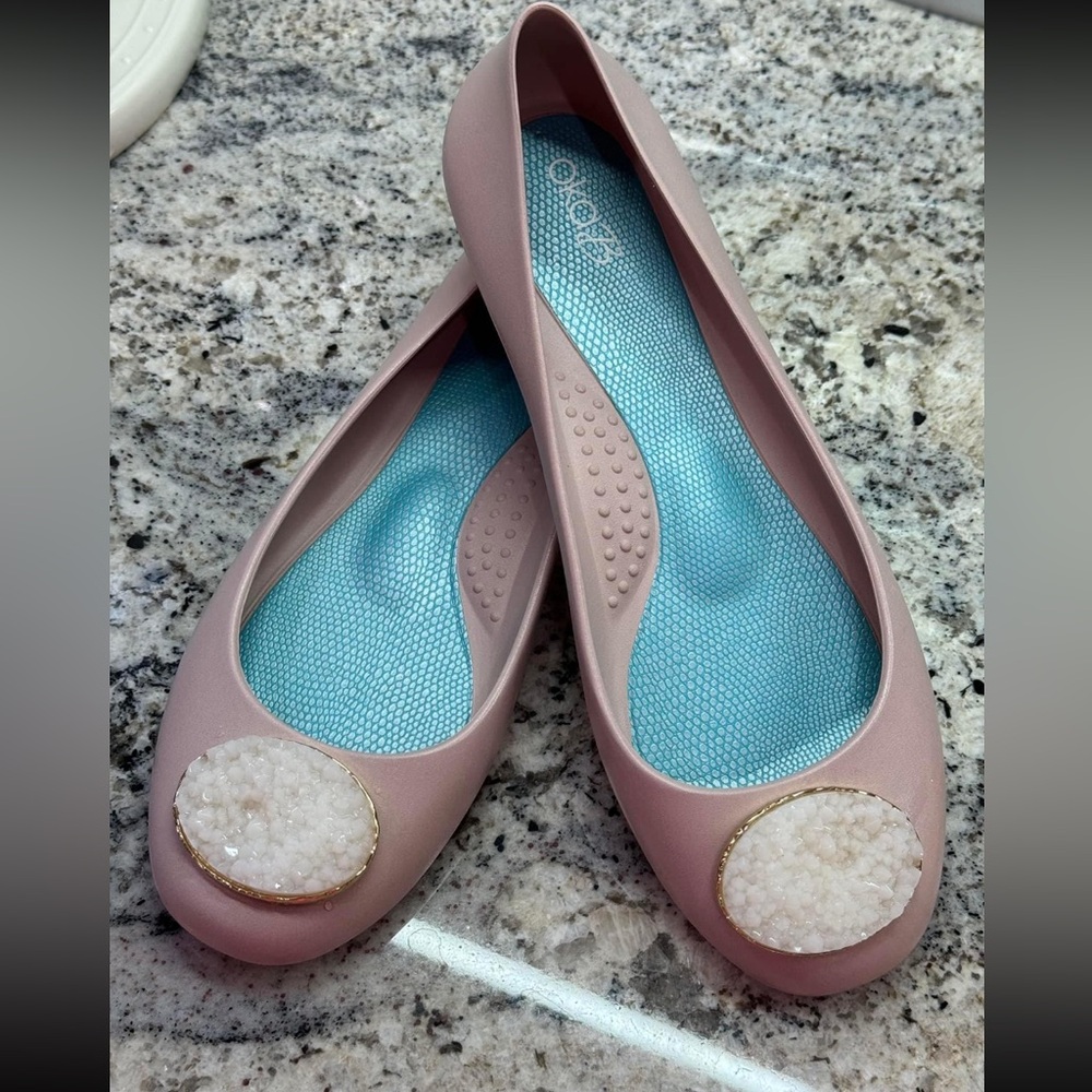 Oka B Izzie Flats‎ Shoes Light Pink Nude White Gold Quartz Look Crystal Size 8